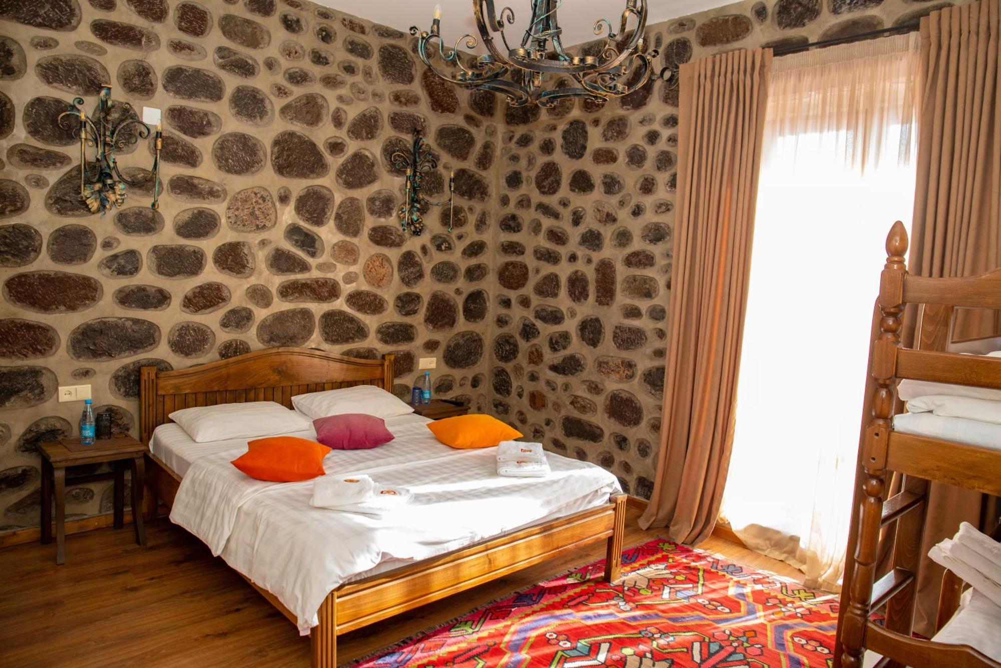 Khoreayi Dzor غوريس المظهر الخارجي الصورة